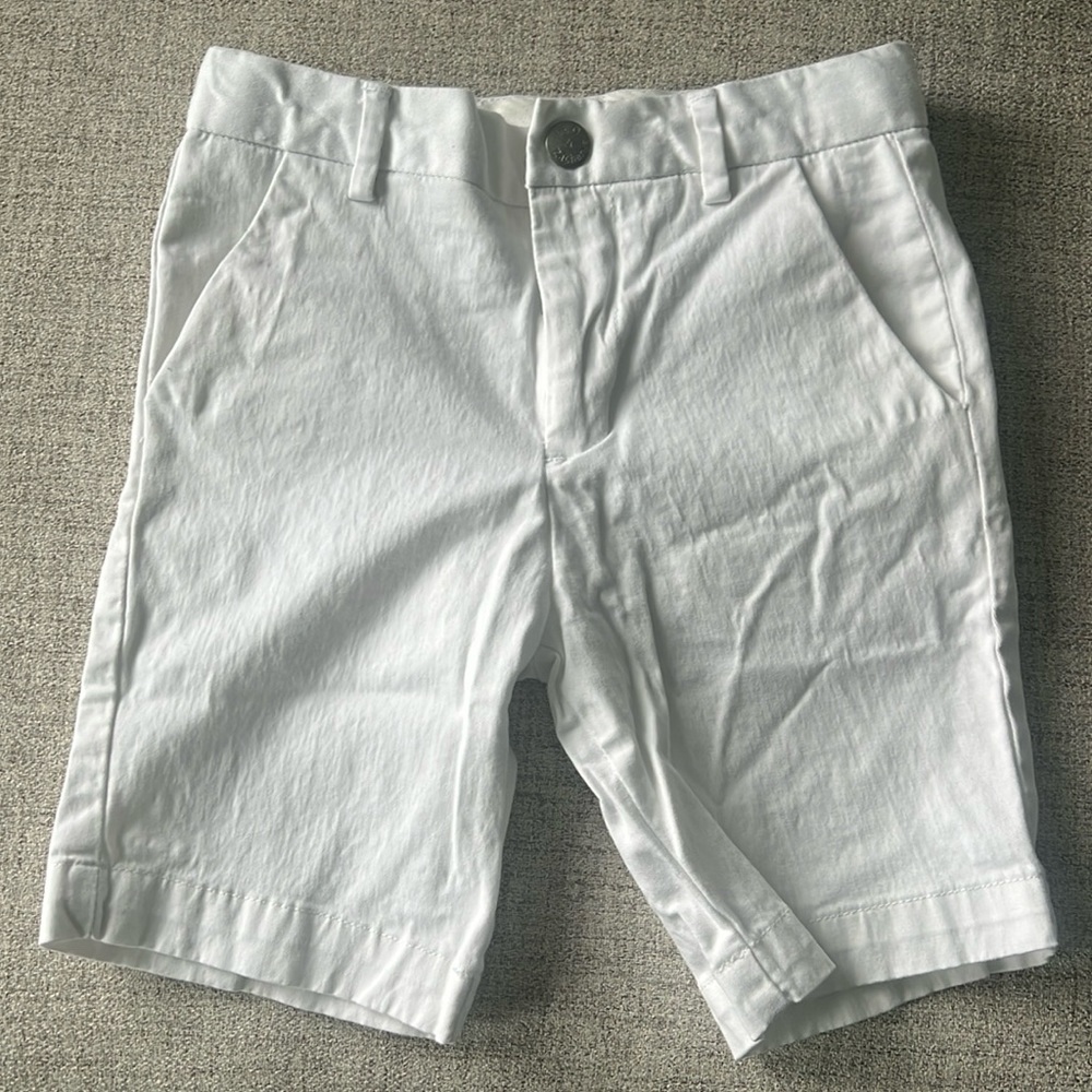 Boys Leo & Zachary white dress shorts size 6
